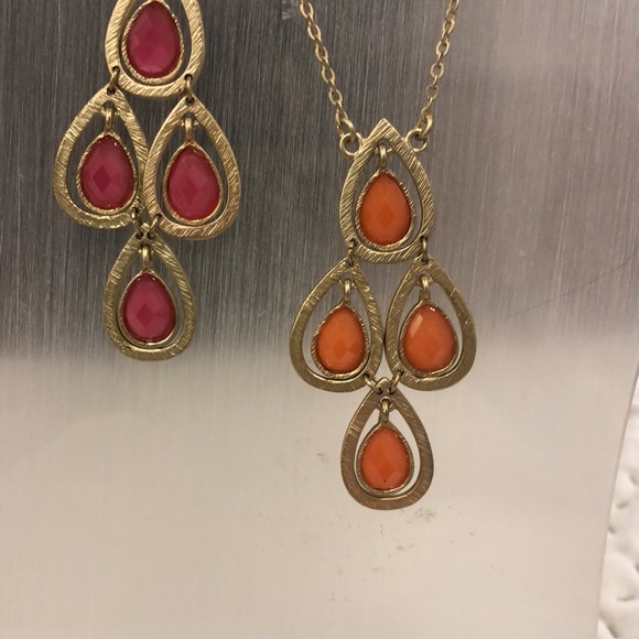 Fuchsia or Orange Swinging Petals Necklace-Boutique - Picture 4 of 4